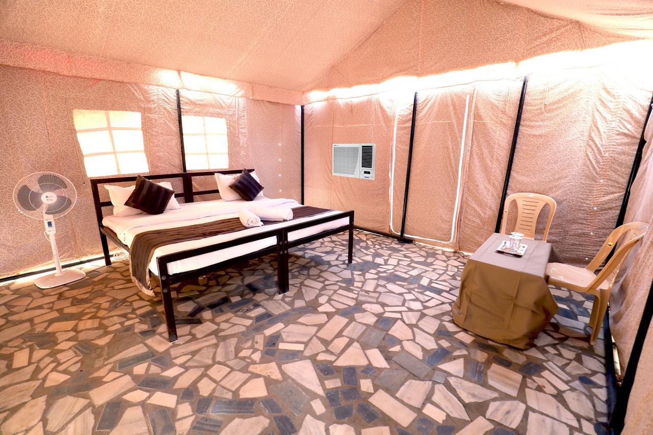 Nova Patgar Tents Hotel Bhudzs Kültér fotó
